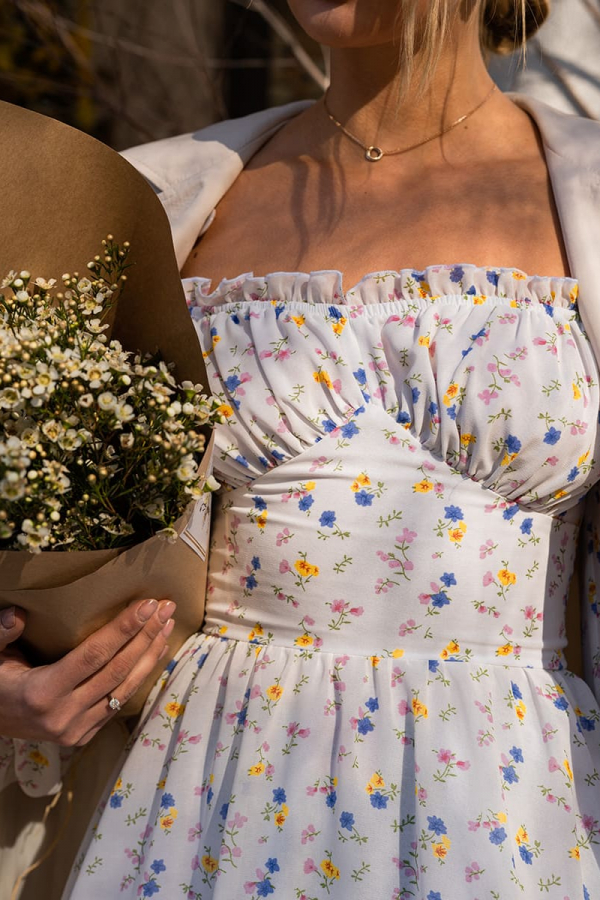 Сукня міні шифонова білого кольору в квітковий принт 1