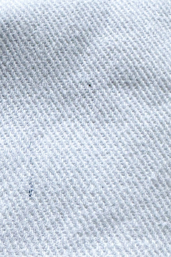 Кепка з вишивкою UKRAINE білого кольору 1