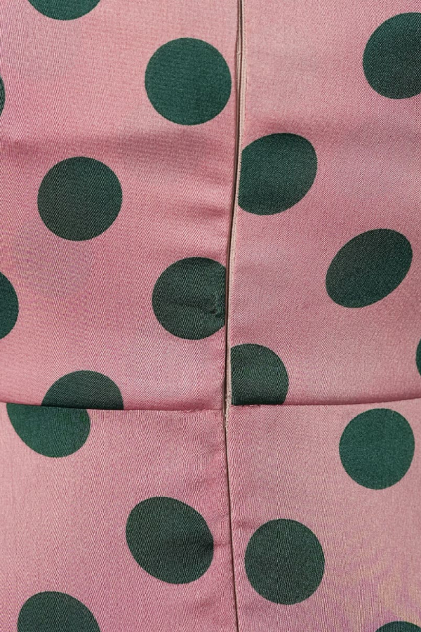 Сукня міді рожевого кольору в зелений горох 1