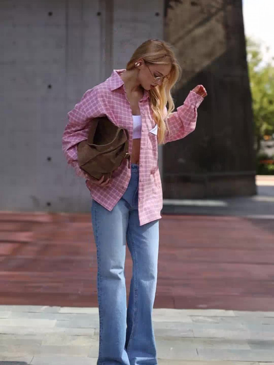 Сорочка картата рожевого кольору з вишивкою LOOK HOT BE COLD 2