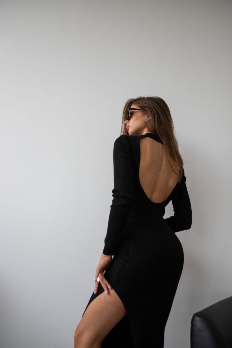 Трикотажна сукня міді чорна з відкритою спиною 7
