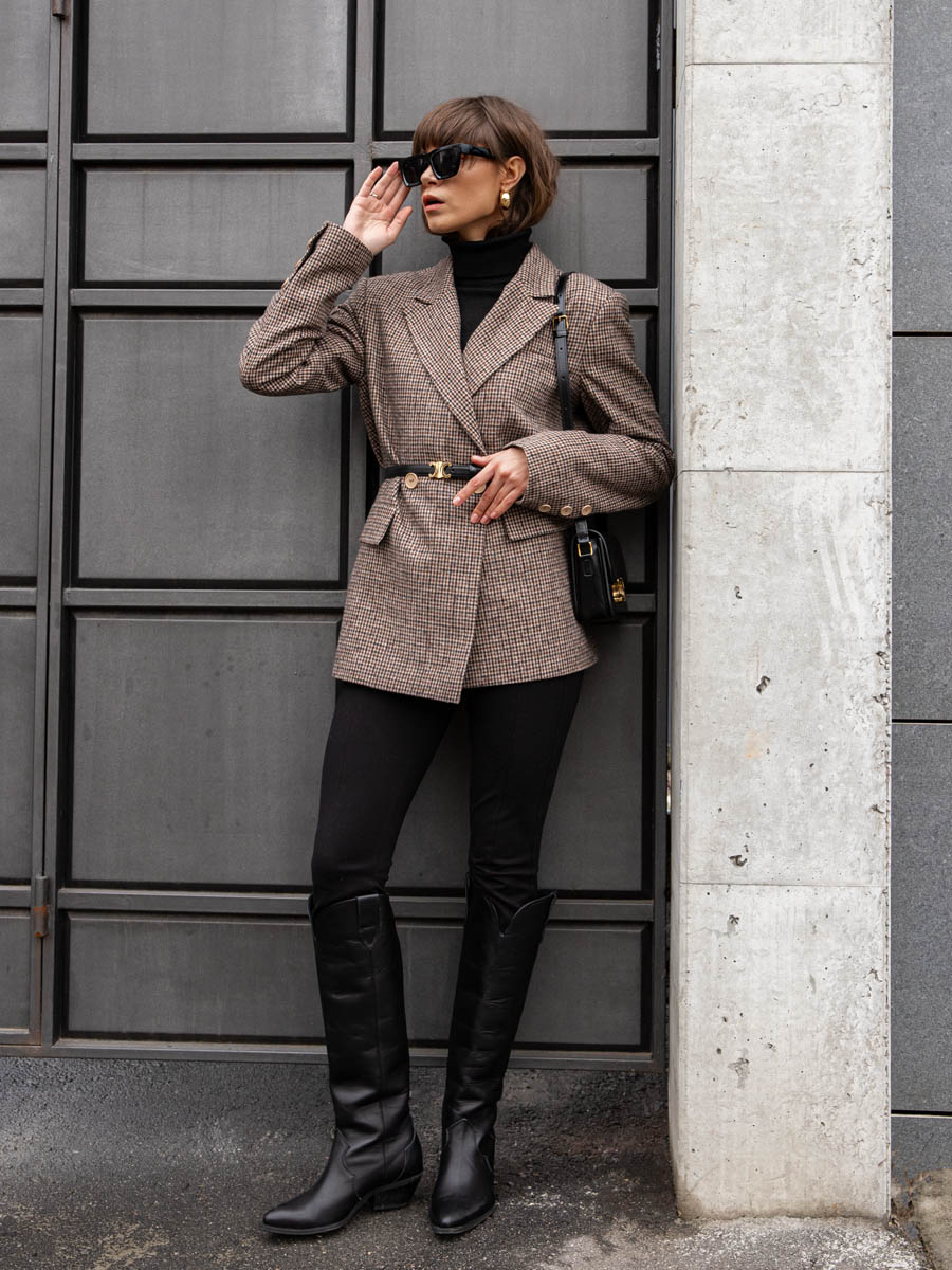 Пальто-піджак коричневого кольору 6