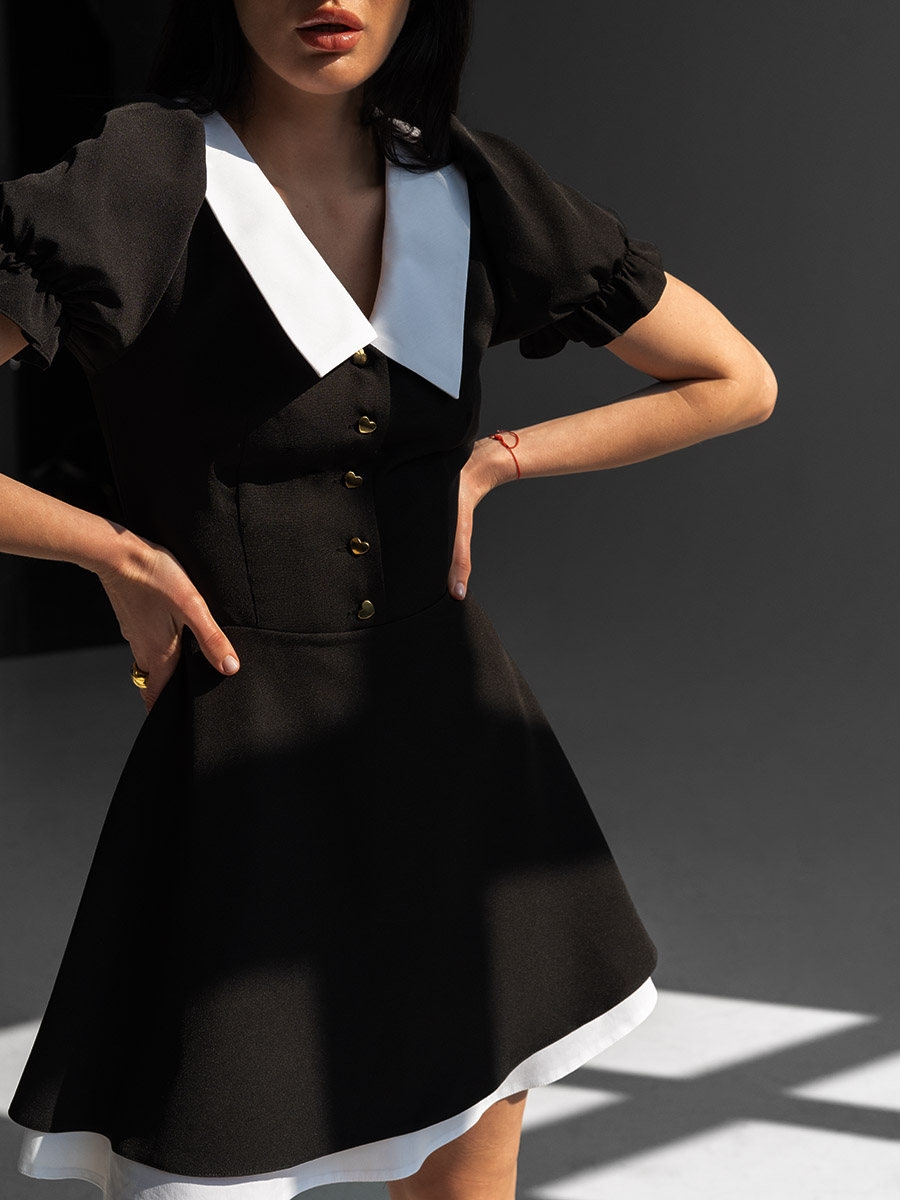 Сукня міні чорного кольору з комірцем 4