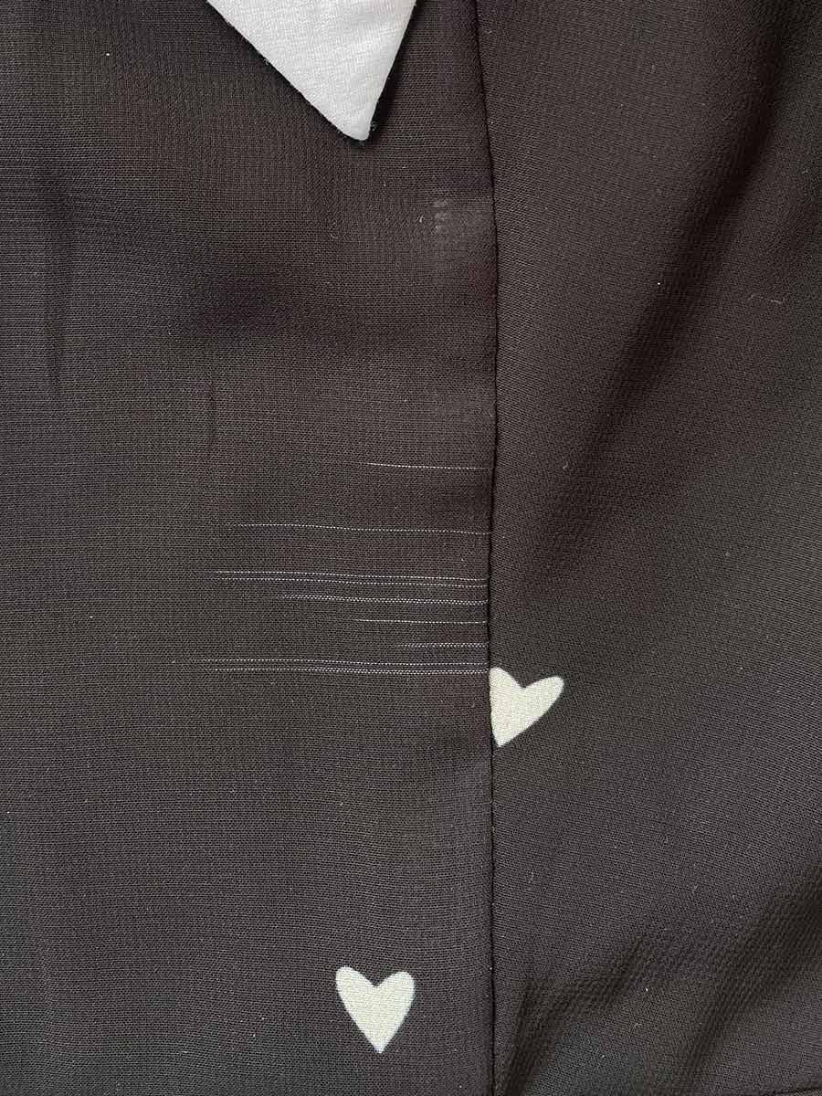 Сукня міні чорного кольору з серцем на комірці 3
