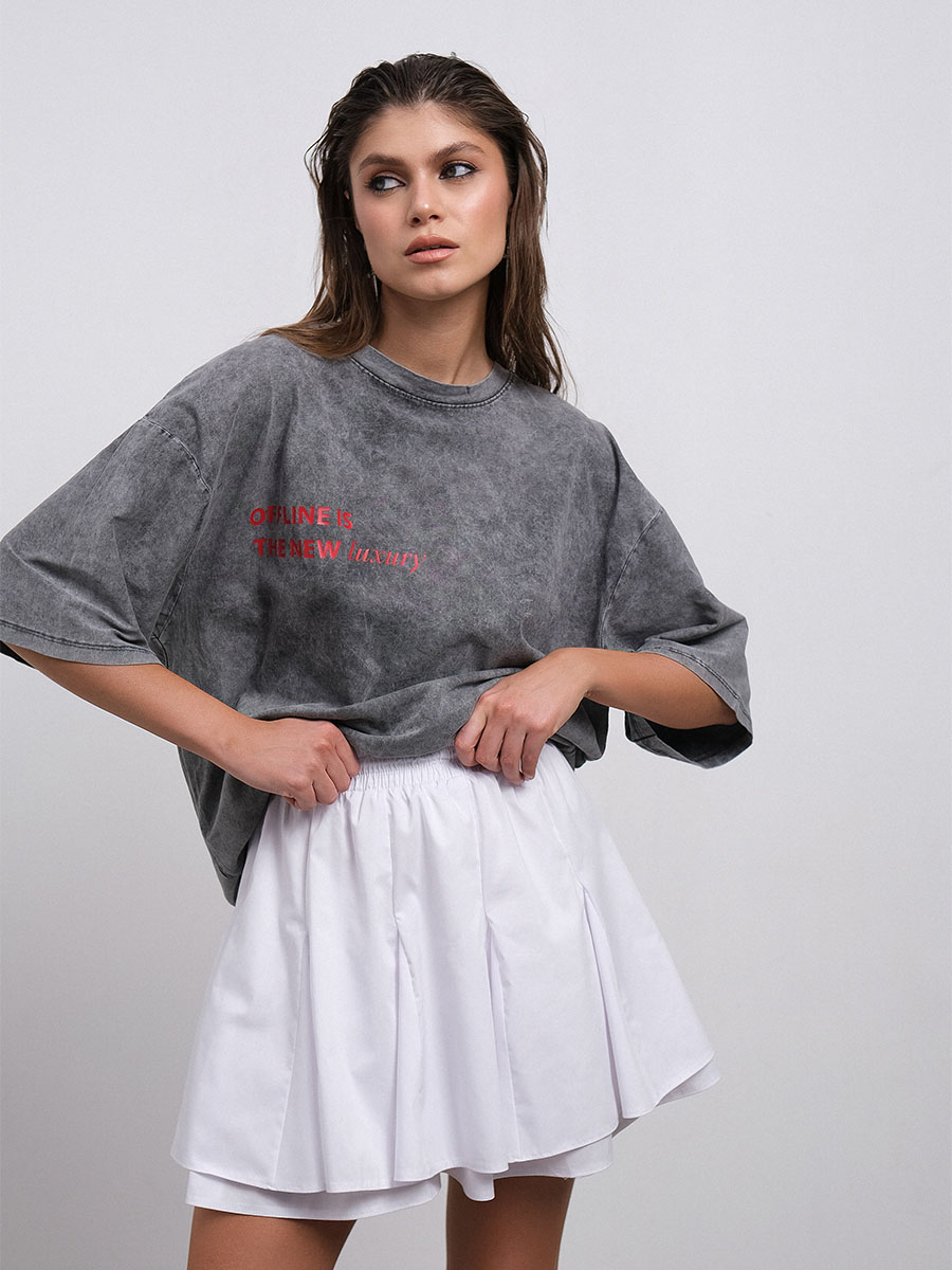Футболка oversize сірого кольору з принтом Offline is the new luxury 2 Футболка oversize сірого кольору з принтом Offline is the new luxury 2