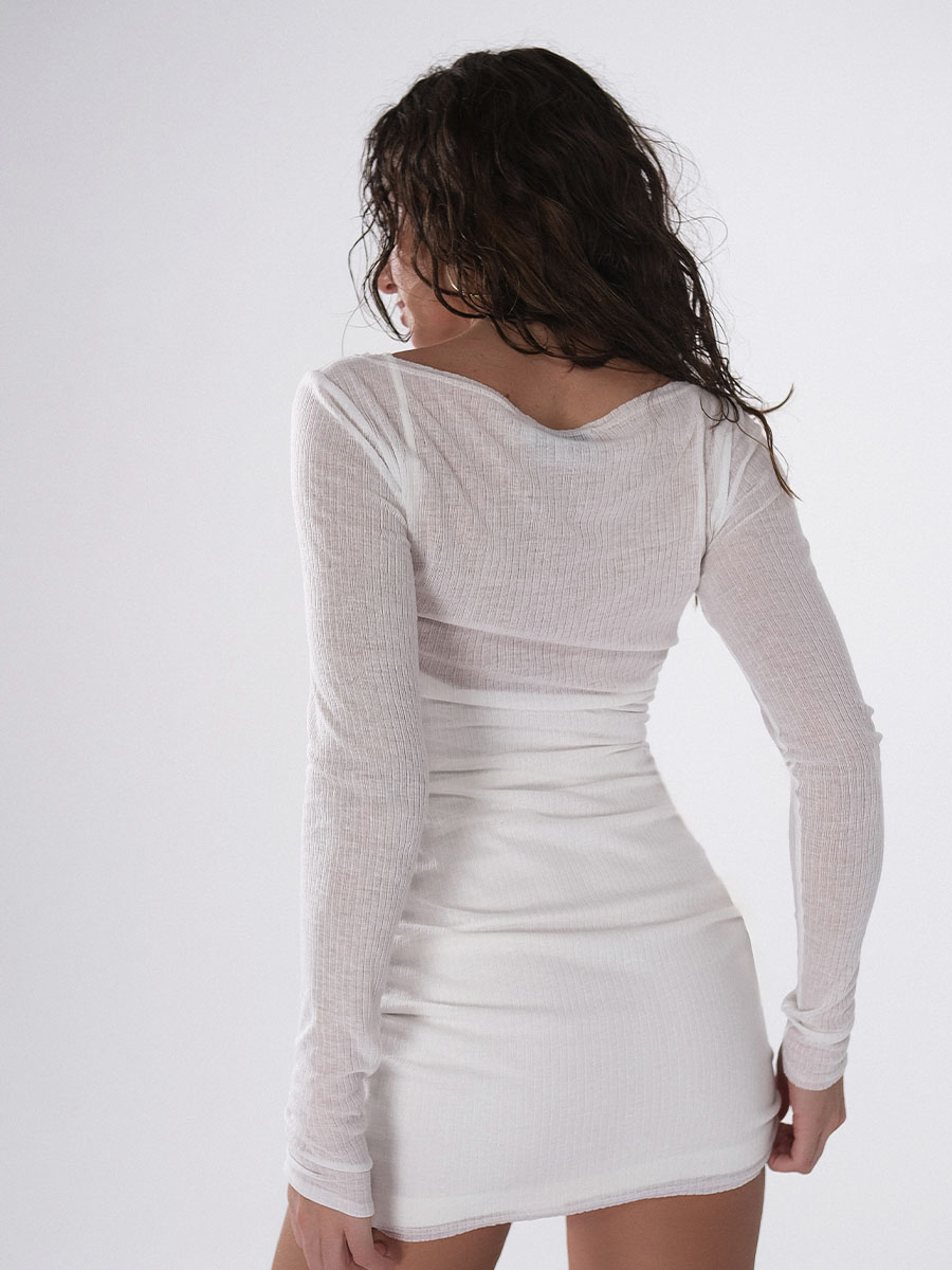 Сукня міні білого кольору з довгим рукавом двошарова 6