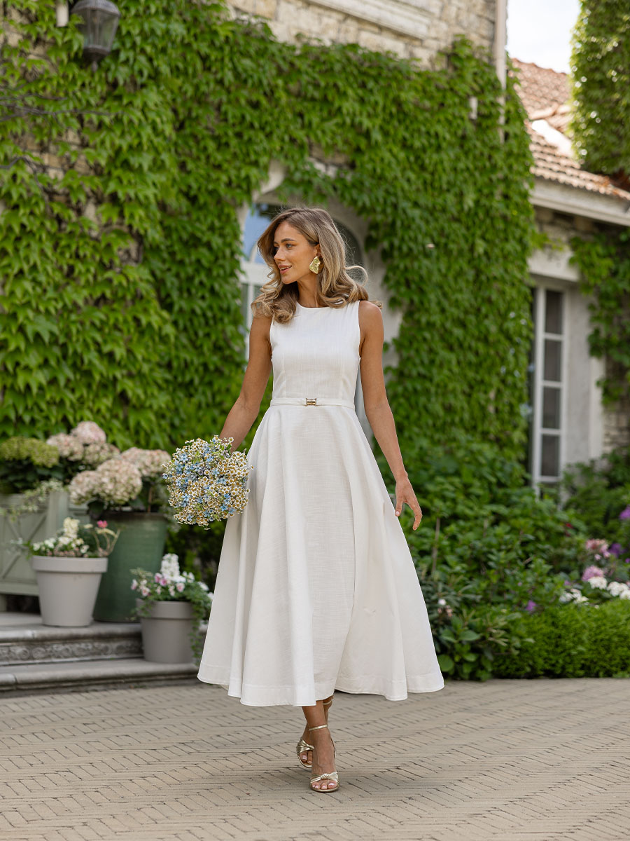 Сукня міді білого кольору з поясом 1