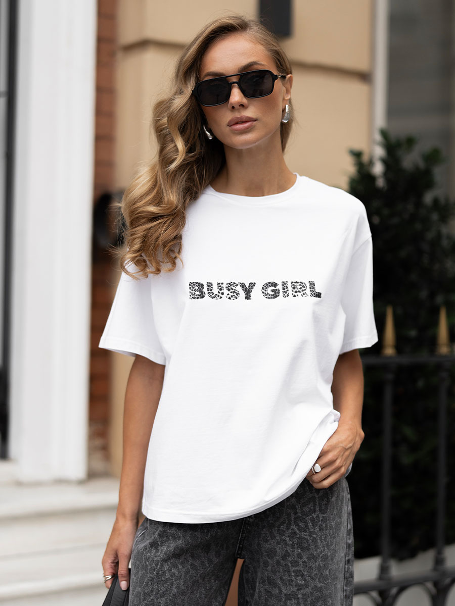 Футболка oversize білого кольору принт сірий леопард BUSY GIRL 2