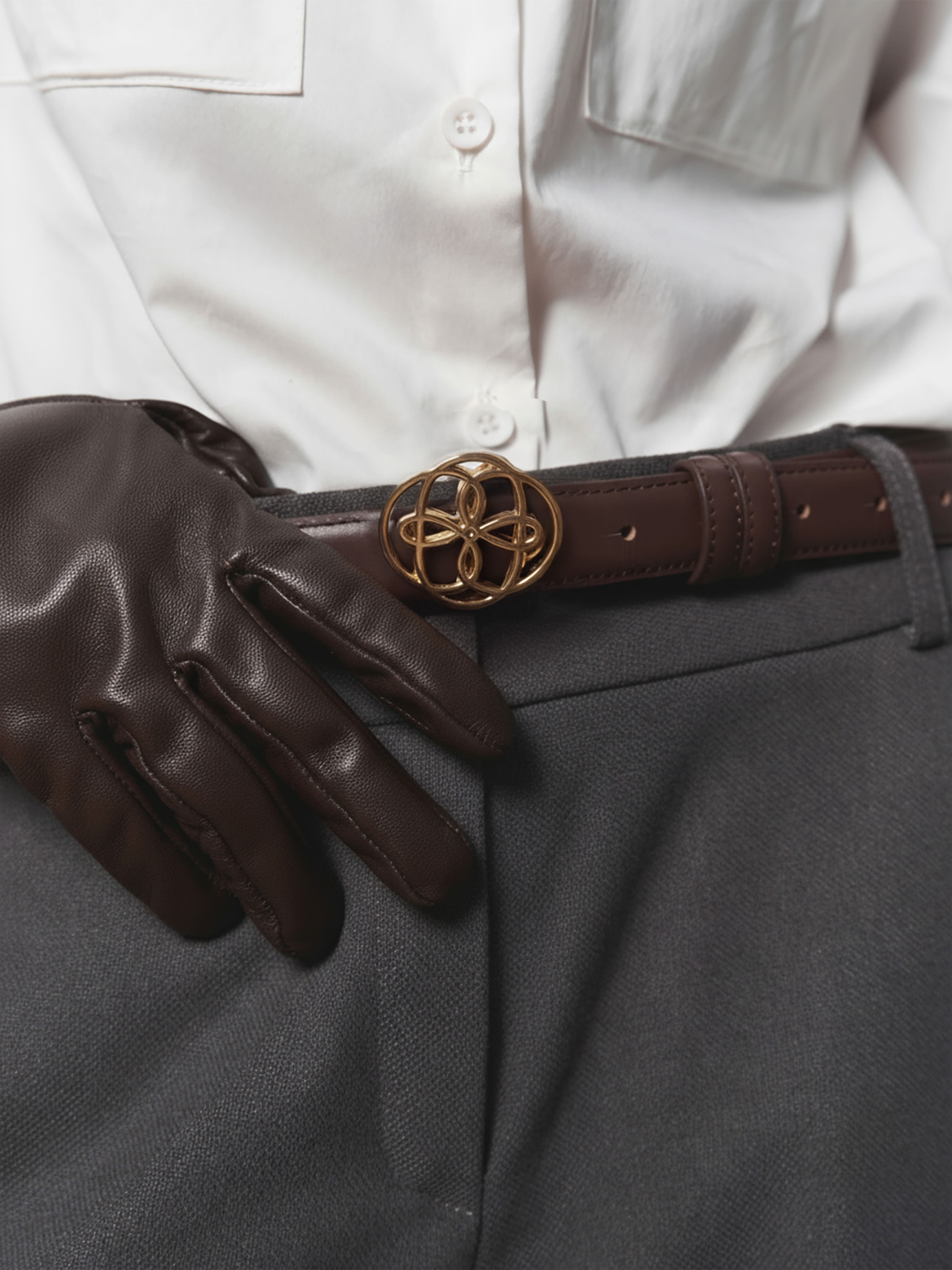 Ремінь шкіряний темно-коричневого кольору з великою пряжкою 1