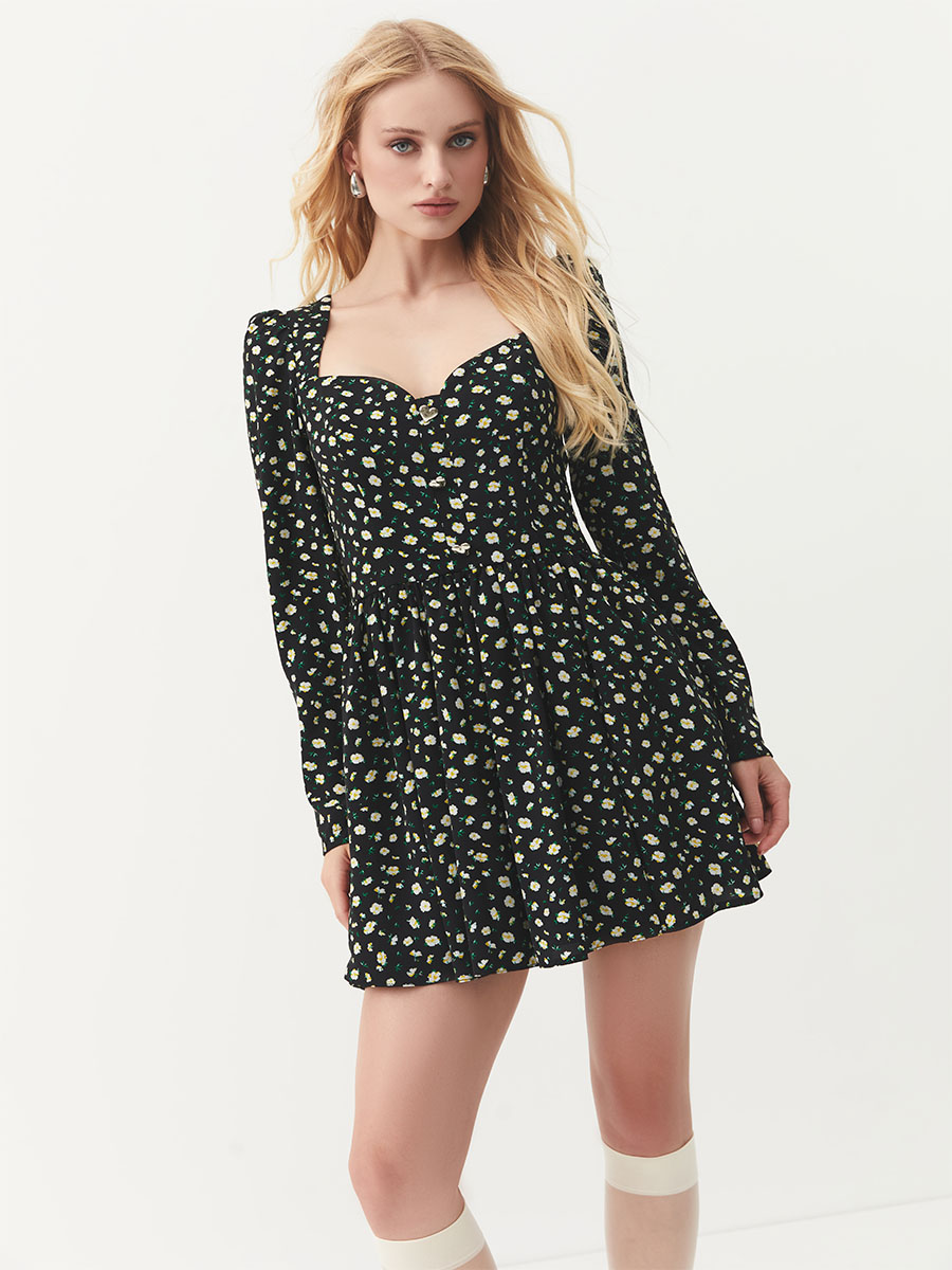 Сукня міні чорного кольору з декоративними ґудзиками 1