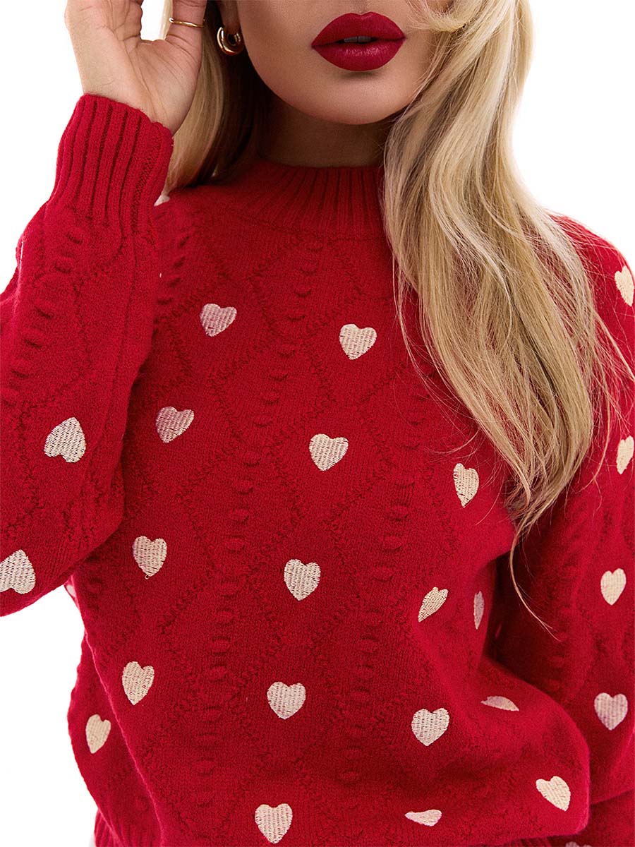 Светр оверсайз червоного кольру у молочні сердечки 1