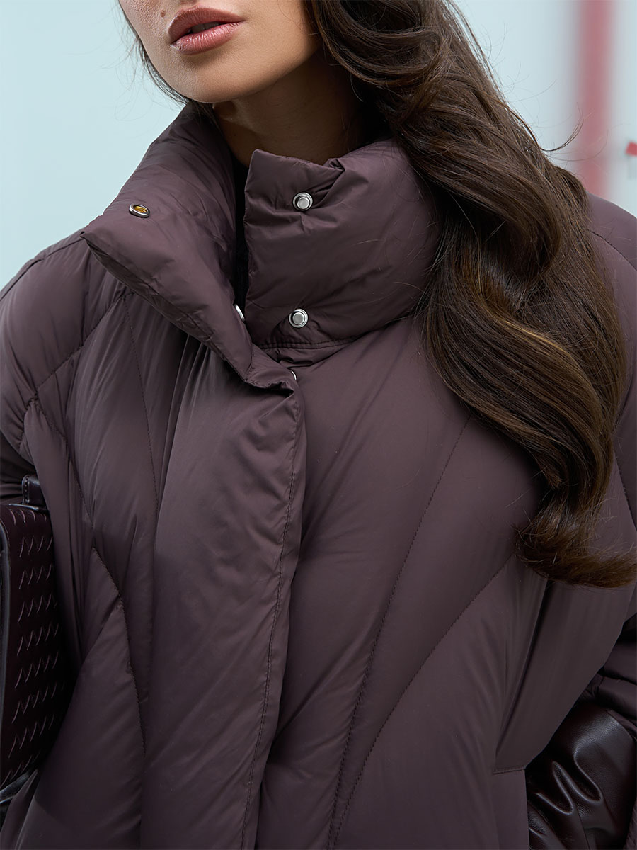 Пуховик оверсайз бордового кольору вкорочений з коміром стійка 1