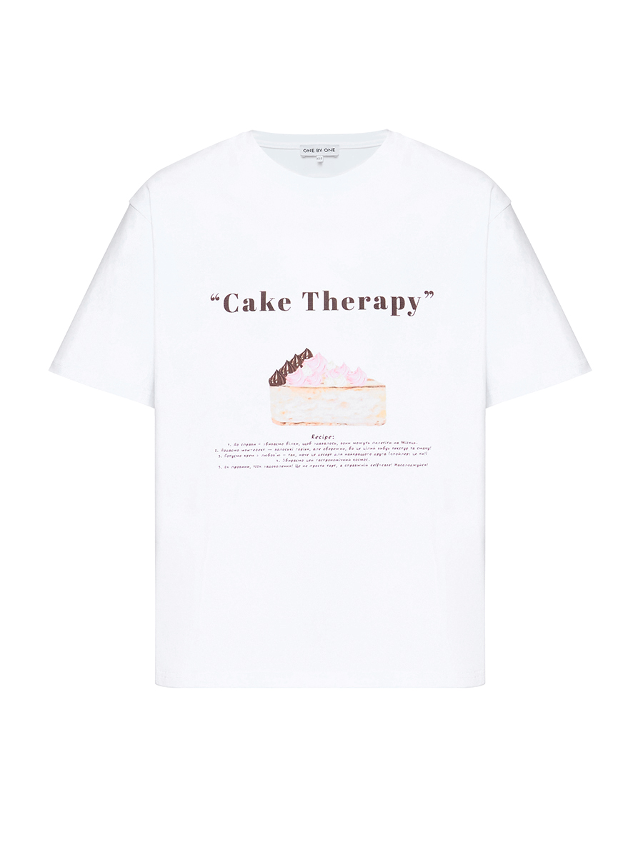 Футболка белого цвета с коричневым принтом Cake Therapy 8 Футболка белого цвета с коричневым принтом Cake Therapy 8
