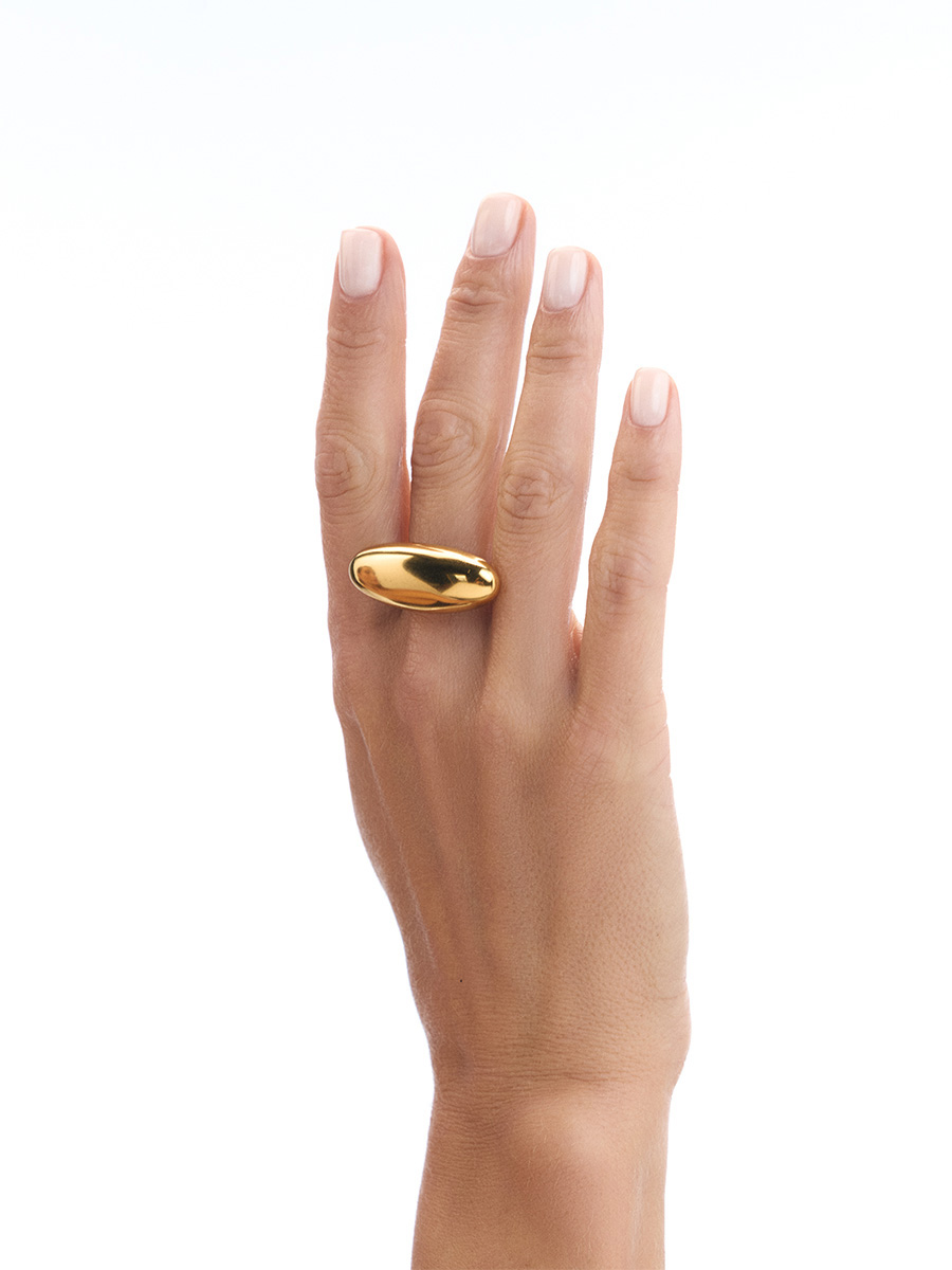 Каблучка золотого кольору у формі подовжена крапля 1