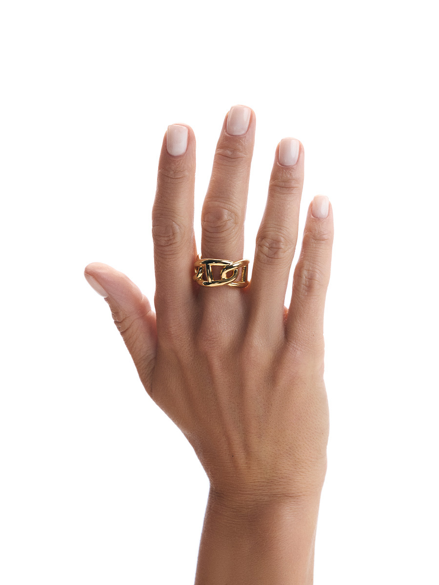 Каблучка кафф золотого кольору з плетінням 1