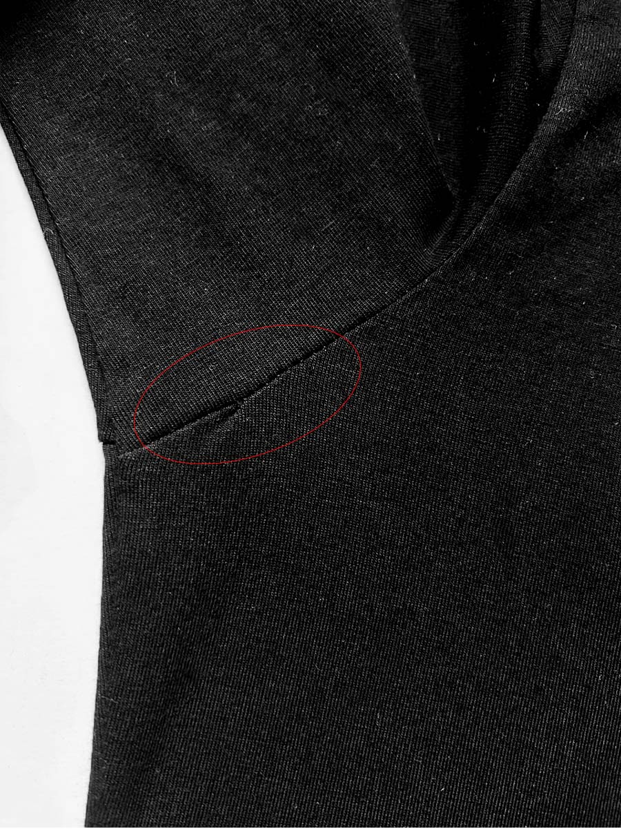 Футболка oversize чорного кольору зі стразовим принтом 3 Футболка oversize чорного кольору зі стразовим принтом 3