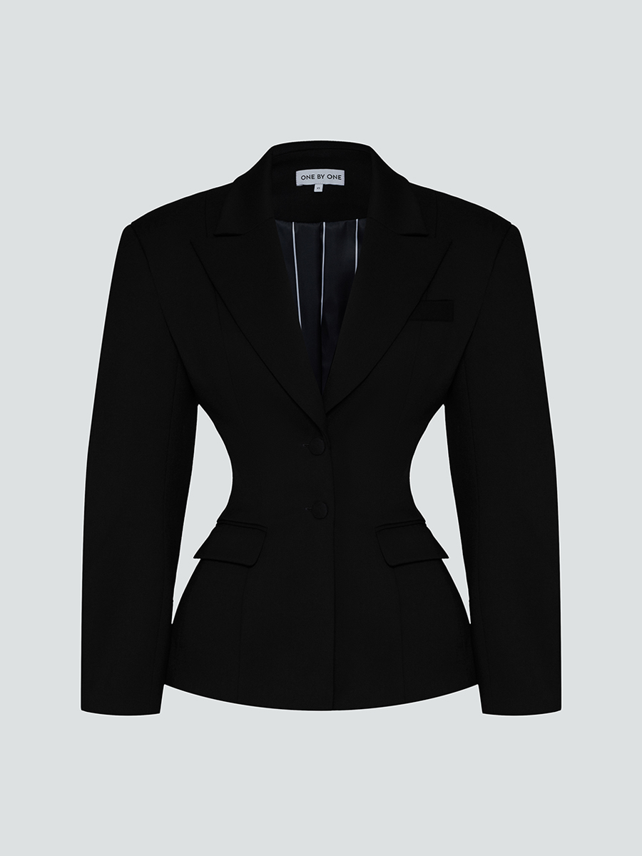 Жакет приталений чорного кольору з виразним коміром 7