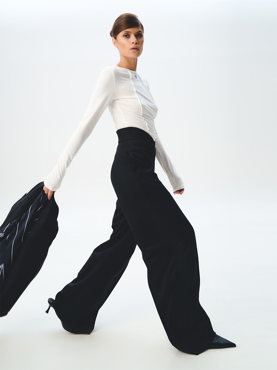 Штани-палаццо чорного кольору з корсетним поясом 1