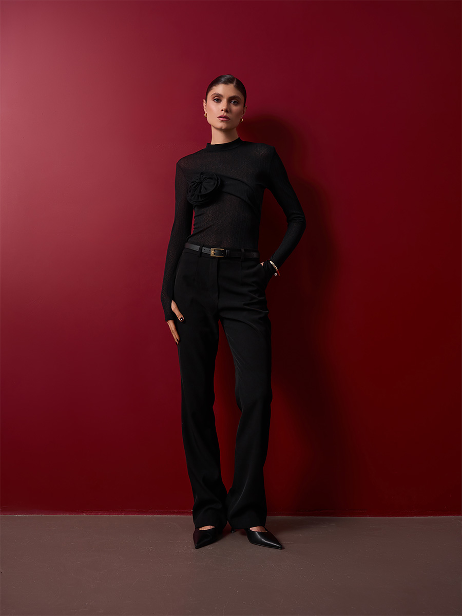 Штани клешені чорного кольору від костюма з жакетом 1