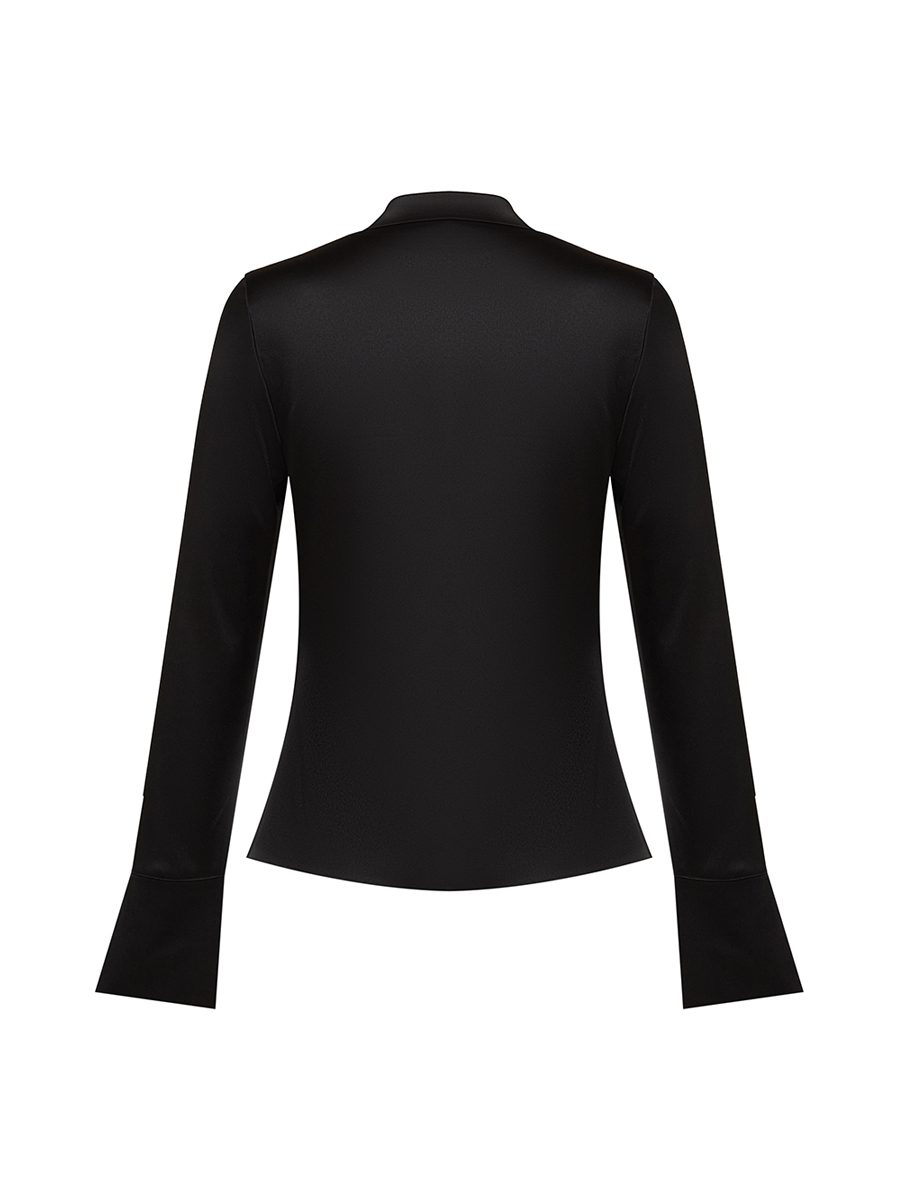 Сорочка чорного кольору з розрізами на манжетах 1