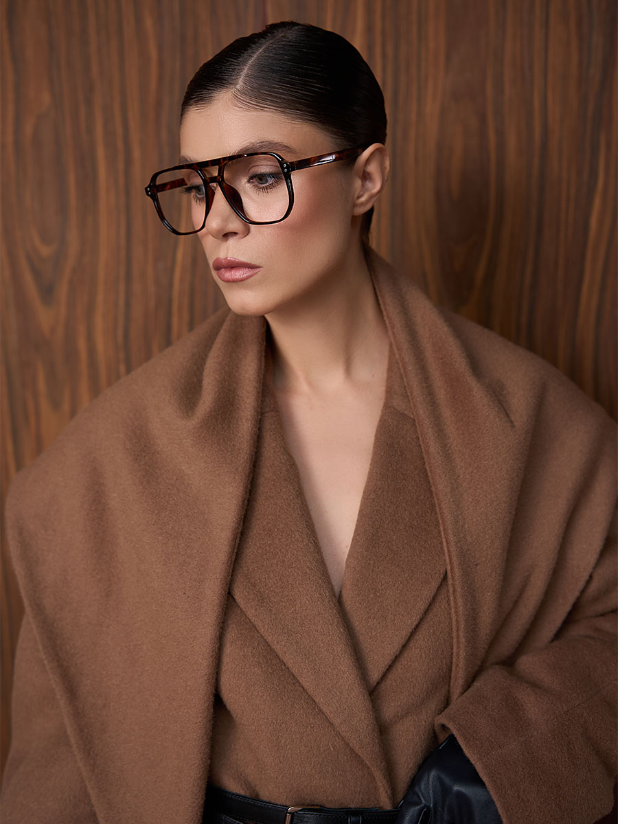 Хустка бежевого кольору 4