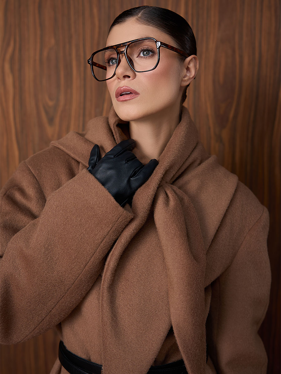 Хустка бежевого кольору 1