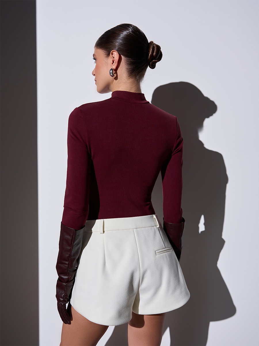 Лонгслів бордового кольору із блискавкою та коміром-стійка 1