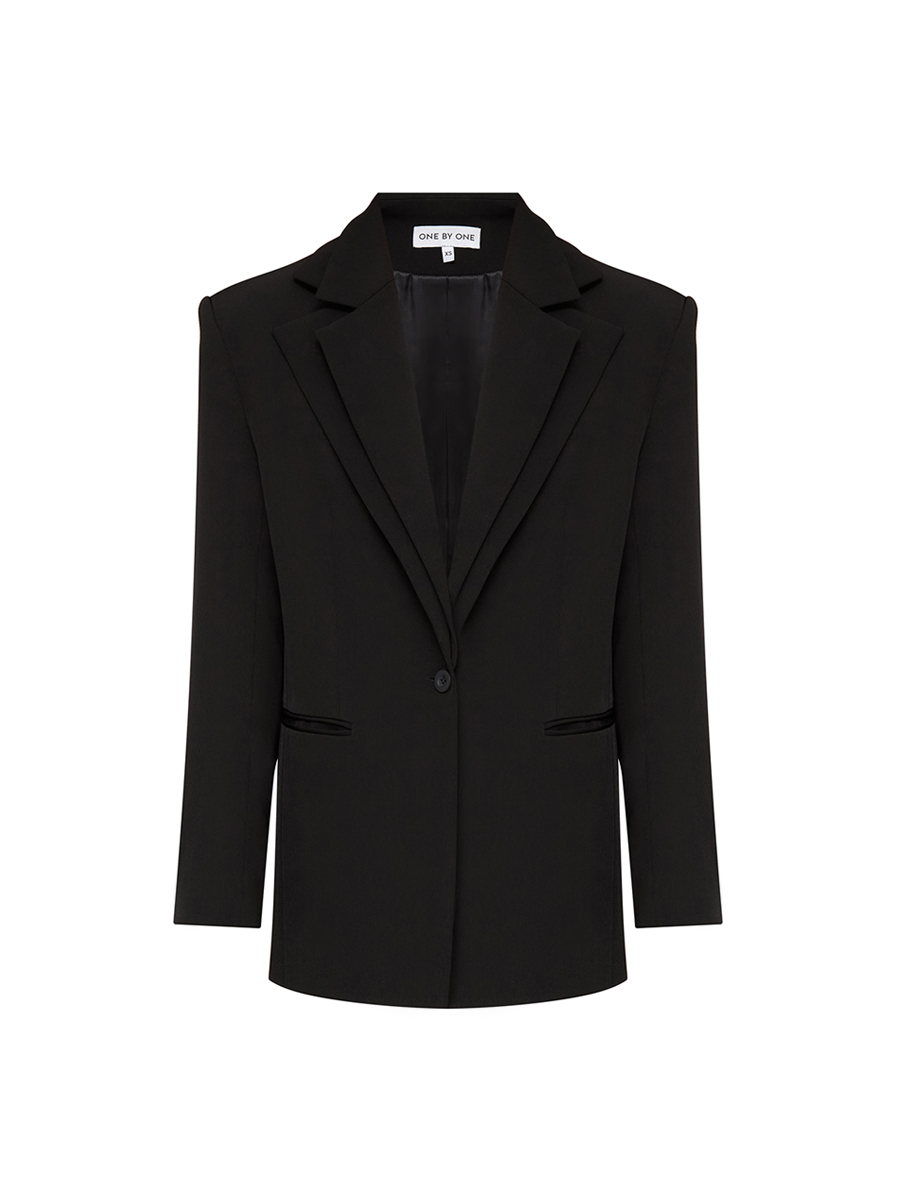 Жакет чорного кольору з подвійним коміром та паском 1