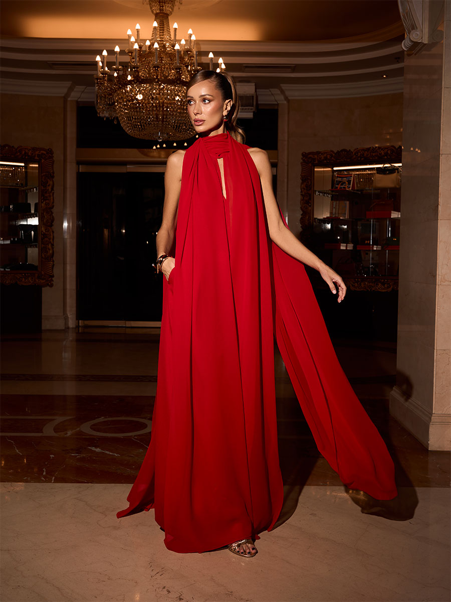 Топ червоного кольору з відкритою спиною у комплекті з палантинами 1