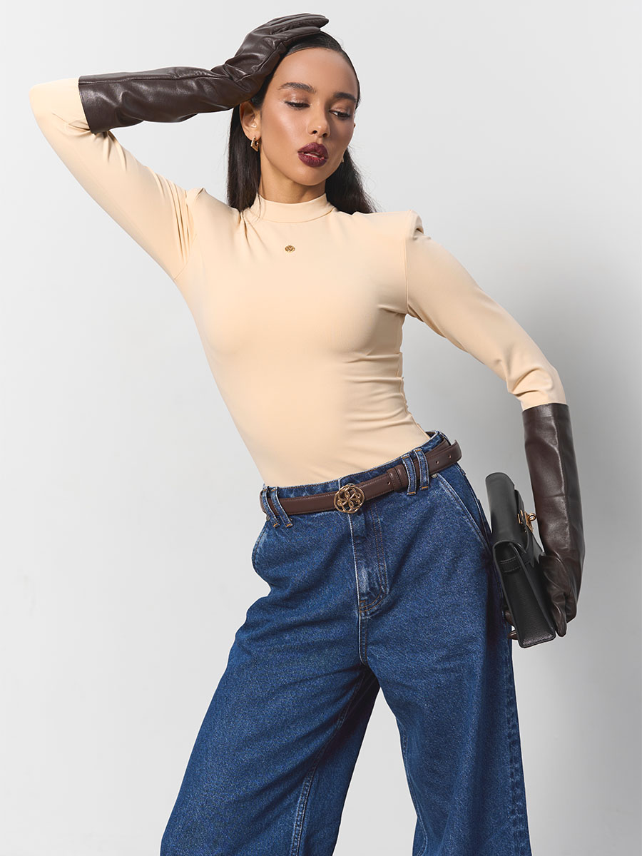 Боді бежевого кольору з біфлекса на флісі з бренд-елементом 1