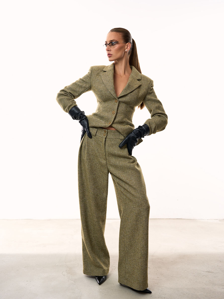 Жакет приталений оливкового кольору з виточками 5