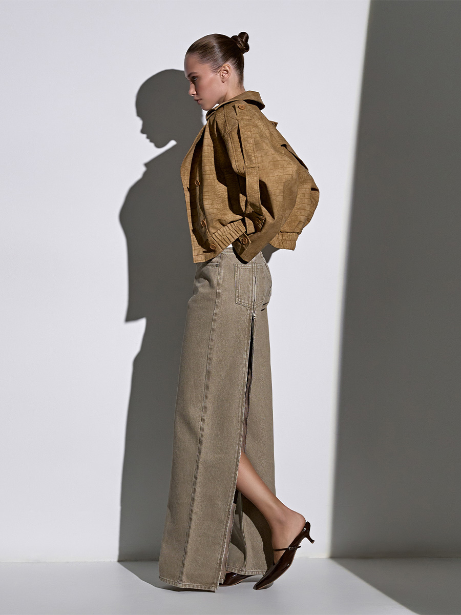 Джинси прямого крою коричневого кольору з декоративною блискавкою ззаду 1