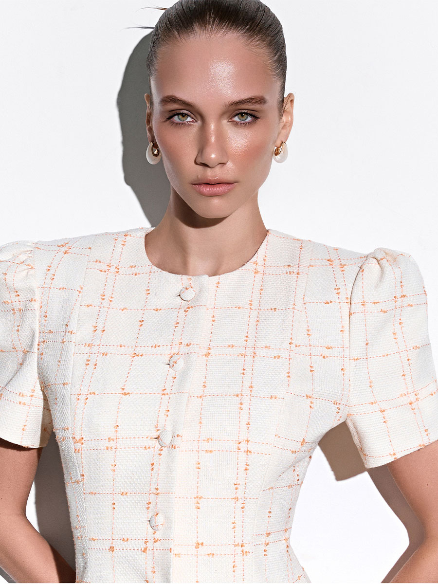 Жакет твідовий молочного кольору в клітинку з коротким рукавом 4