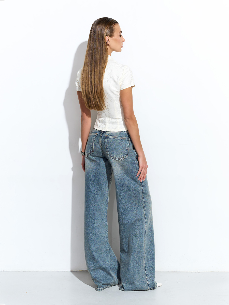 Футболка молочного кольору з жаккарда із застібками 1