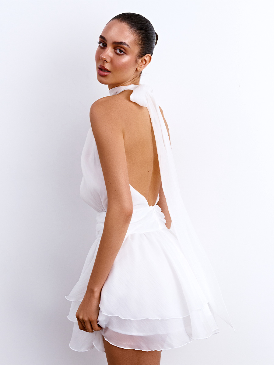 Сукня міні білого кольору з органзи з відкритою спинкою 1