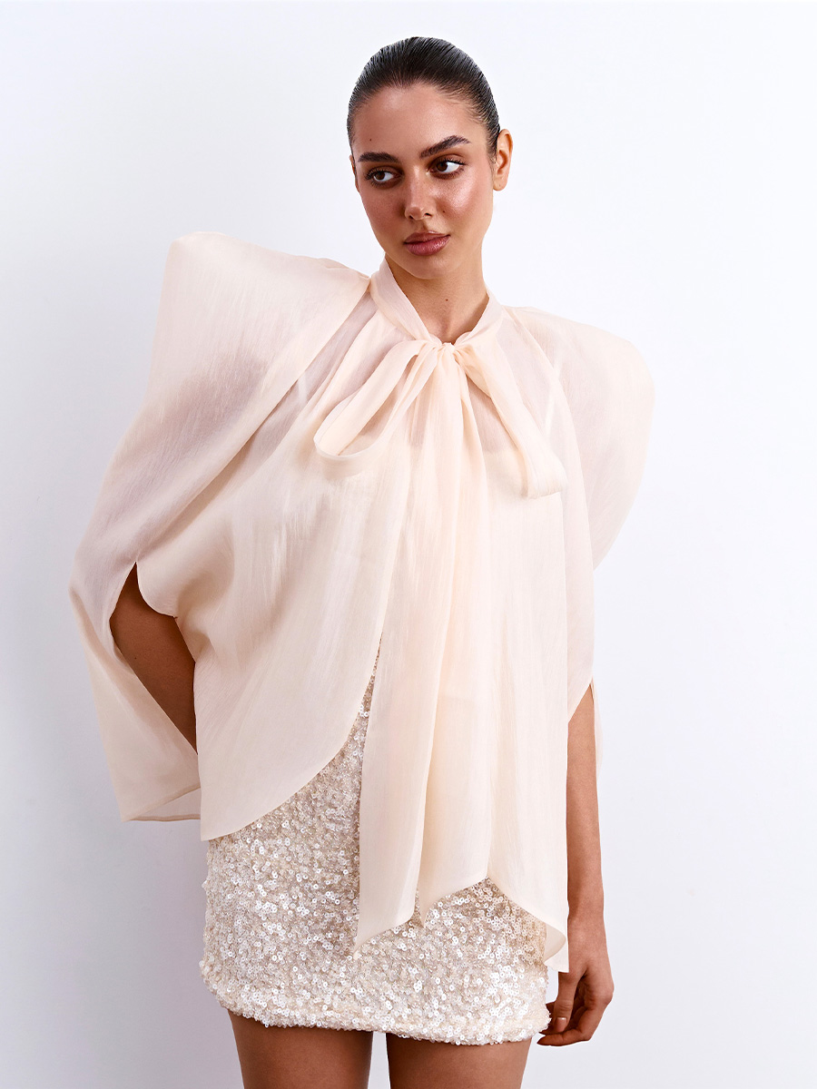 Накидка бежевого кольору з органзи 1