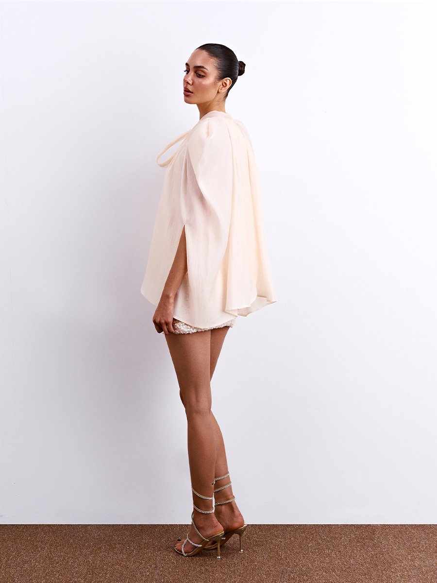 Накидка бежевого кольору з органзи 1