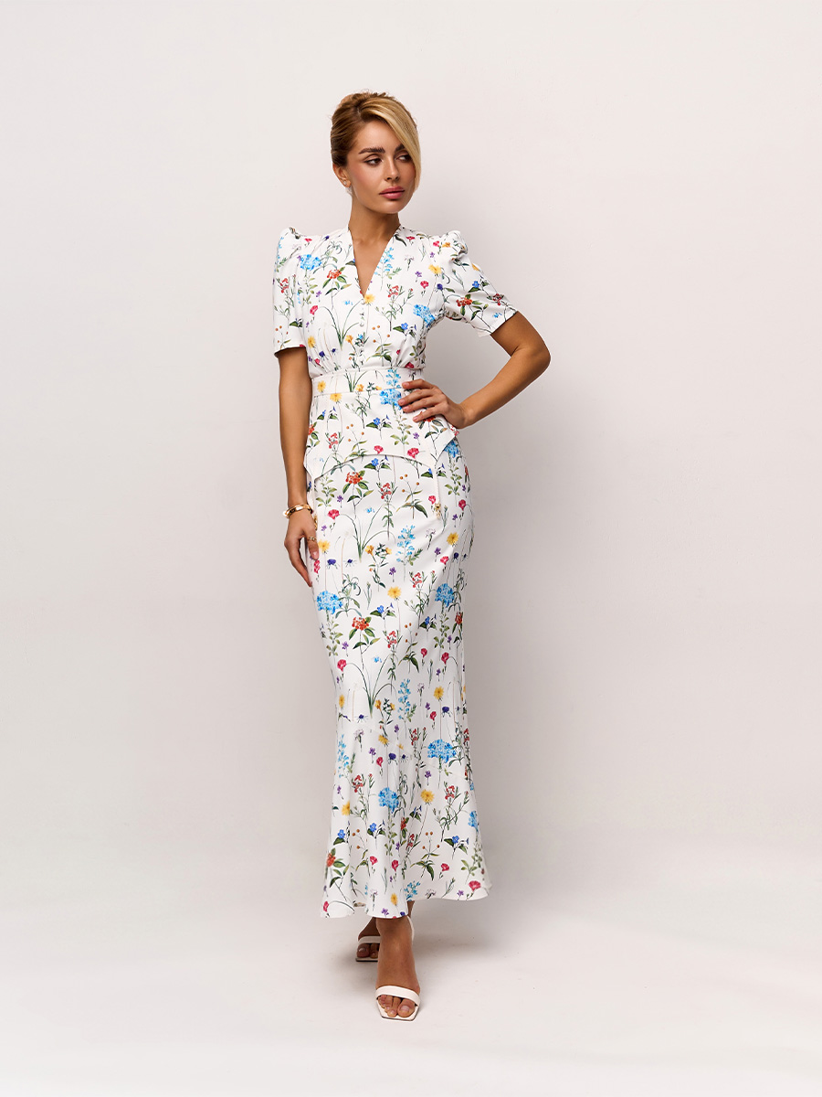 Сукня міді білого кольору у польові квіти у комплекті з баскою 1