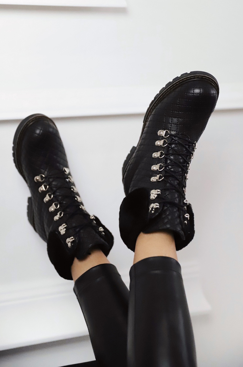 Стёганые ботинки чёрного цвета 1